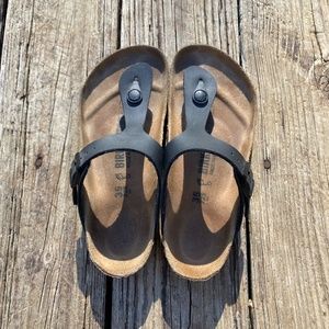 Women's Birkenstock Gizeh Size 35